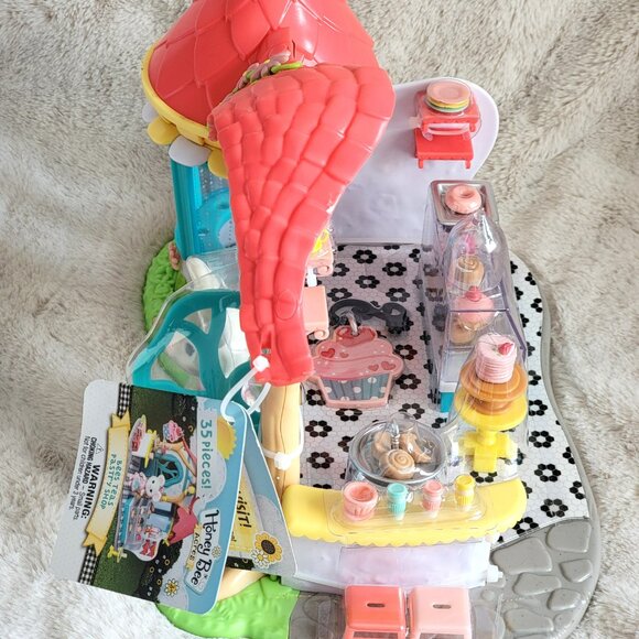 Honey Bee Acres Bees Teas Pastry Shop Playset  MINT W/ TAG - Mouse Shop Access - Picture 7 of 10